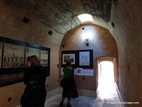 Marrakech; los Palacios de Badii y Bahía, el Mellah y Jemaa el Fna de noche