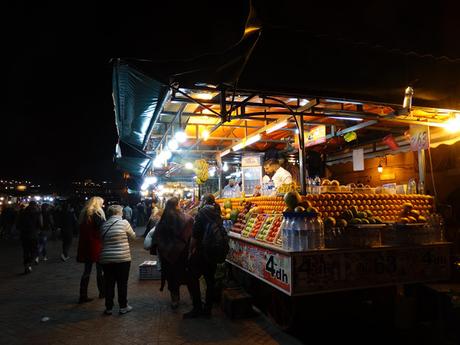 Marrakech; los Palacios de Badii y Bahía, el Mellah y Jemaa el Fna de noche