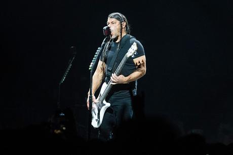 Vídeos de Metallica versionando a Peret en el Palau Sant Jordi de Barcelona