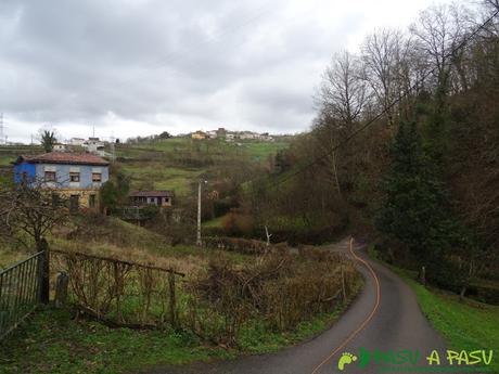 Desvío en Baeres de Abajo hacia La Braña
