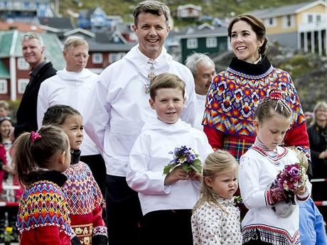 VESTIDOS FOLCLÓRICOS COMO ETIQUETA DE GALA Dinamarca
