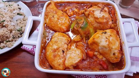 Pechugas con salsa de aguacate y pimiento Pechugas con salsa de aguacate y pimiento