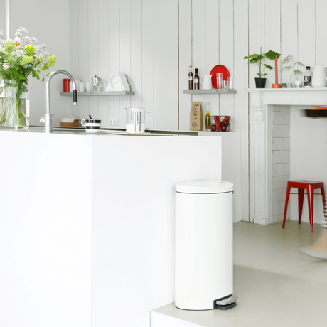 pequeño almacenaje Papeleras y cubos de basura Brabantia diseño nórdico diseño holandés diseño hogar diseño europeo decoración interiores cubos sensores papeleras cubos pedales complementos hogar brabantia bins accesorios hogar 