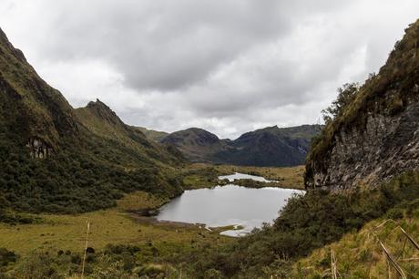 Parque Nacional Cayambe Coca: Lagunas y cascadas