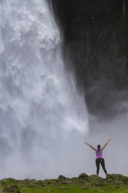 Parque Nacional Cayambe Coca: Lagunas y cascadas