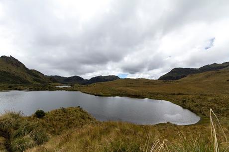 Parque Nacional Cayambe Coca: Lagunas y cascadas