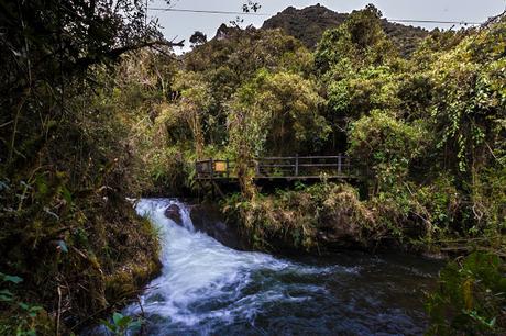 Parque Nacional Cayambe Coca: Lagunas y cascadas
