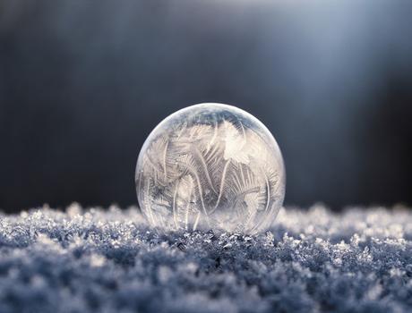 ¿Por qué resbala el hielo?