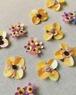 15 Ideas hermosas para bordar flores con lentejuela