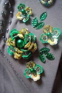 15 Ideas hermosas para bordar flores con lentejuela