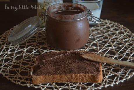 Crema de avellanas y chocolate casera Crema de avellanas y chocolate casera