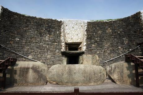 Newgrange: Monumento Cósmico de 5.000 años de antigüedad