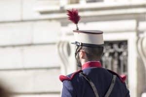 Él o los que deberían dirigir España, ni están.. ni se les espera.. y mucho nos tememos que van a dejar la puerta abierta de los muchos problemas Él o los que deberían dirigir España, ni están.. ni se les espera.. y mucho nos tememos que van a dejar la puerta abierta de los muchos problemas