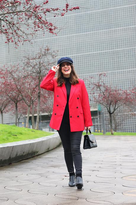 Outfit de invierno con gorra marinera