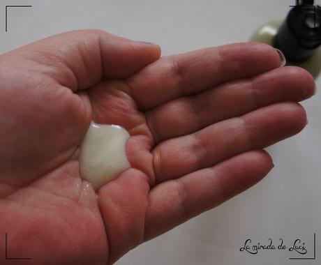 LUSH, Happy Happy Joy Joy, acondicionador capilar perfumado. LUSH, Happy Happy Joy Joy, acondicionador capilar perfumado.