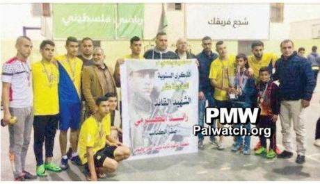 La “moderada” Fatah celebra el asesinato de 126 sionistas.