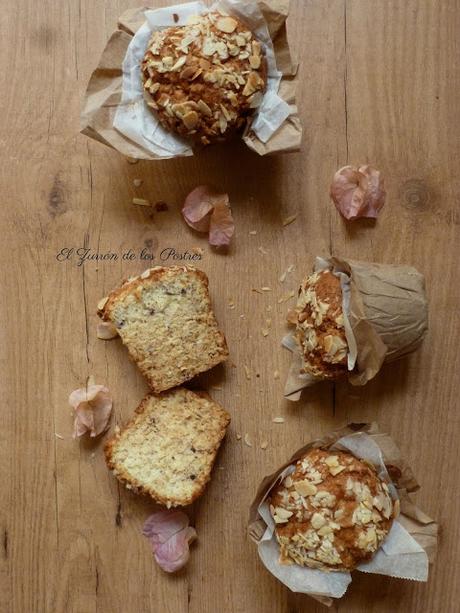 Magdalenas de Almendra con Claras de Huevo