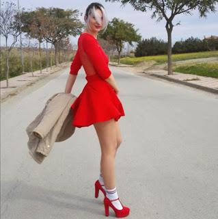 ¡BUENOS DÍAS!Como veis, hoy tenéis un look bañado en rojo... ¡BUENOS DÍAS!Como veis, hoy tenéis un look bañado en rojo...