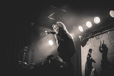 Spider y Annie Hart en la Sala X “Pop Minimalista, Música Máxima”