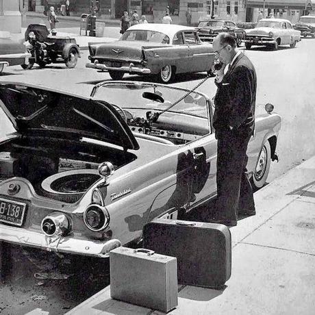 LA ESTRATEGIA DE LOS SMS MASIVOS