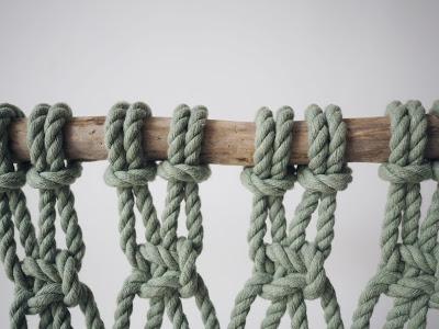 Nuga, macramé