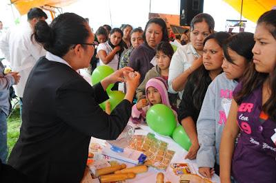 PROMUEVE EDOMÉX SEXUALIDAD RESPONSABLE CON ENTREGA DE  PRESERVATIVOS