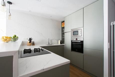 pisos reforma madrid piso malasaña open concept estilo nórdico estilo escandinavo distribución diáfana decoración nórdica decoración neutros decoración moderna cocina abierta 