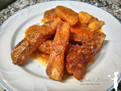 Costillas en adobo con patatas Costillas en adobo con patatas