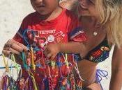 foto niño vendedor Cancún genera debate sobre trabajo infantil