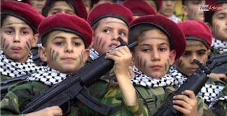 El día internacional contra el uso de niños soldado, una colosal hipocresía. El día internacional contra el uso de niños soldado, una colosal hipocresía.