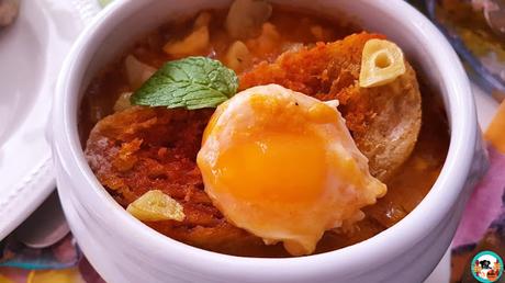 Sopa de ajos y pan Sopa de ajos y pan