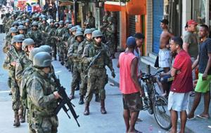 Vuelven tiempos siniestros, el ejército gobernará Río de Janeiro