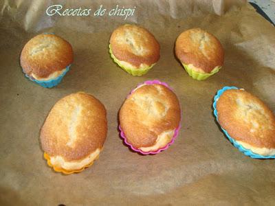 BARQUITOS DE CREMA DE AVELLANAS BARQUITOS DE CREMA DE AVELLANAS