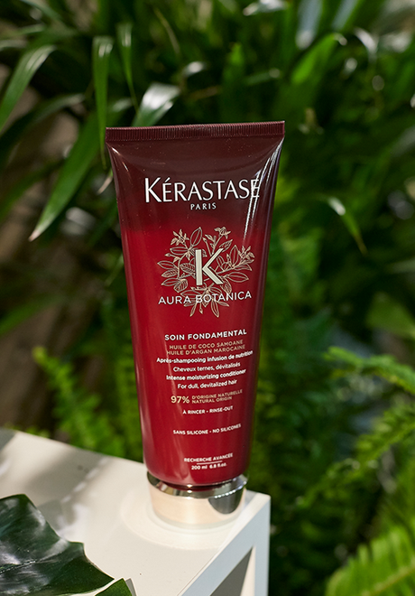 De pelo a ¡pelazo! con la nueva línea de styling Aura Botanica de Kérastase