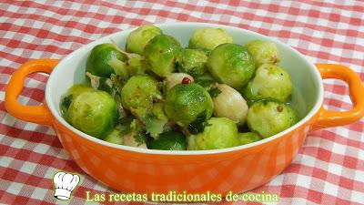 Cómo hacer coles de bruselas al ajillo