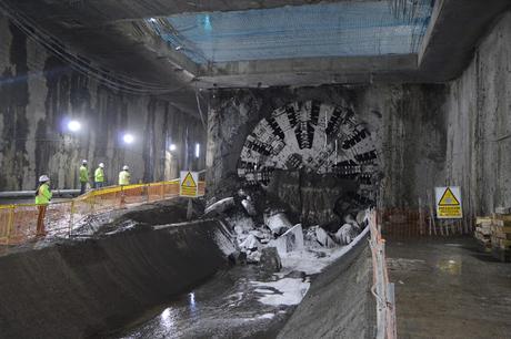 Tuneladora “La Carolina” llegó a su primera estación: Morán Valverde