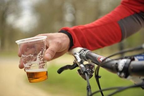 La verdad acerca el alcohol y el ciclismo