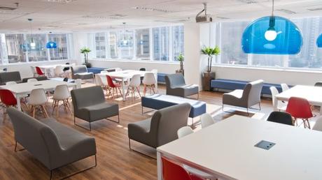 ¿Quieres amueblar el espacio de coworking?