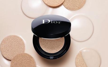 Tez Fresca, Aterciopelada y Luminosa con Diorskin Forever Perfect Cushion