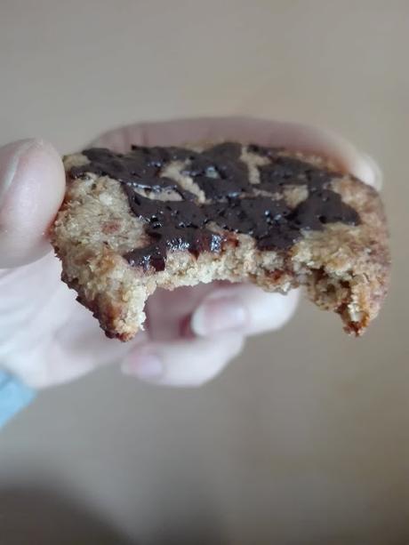 GALLETAS DE AVENA CON MANZANA Y DATILES GALLETAS DE AVENA CON MANZANA Y DATILES