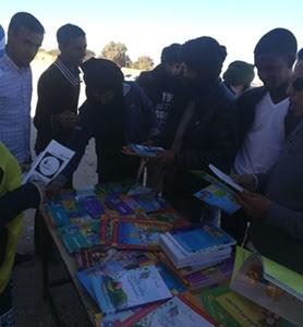 La biblioteca de Smara sale a la calle