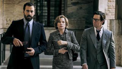 Todo el dinero del mundo, La corrupción del poder