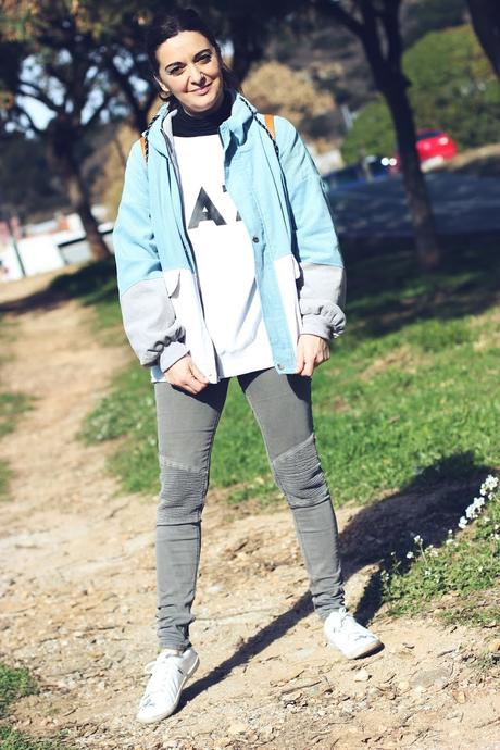 Con cazadora bicolor Con cazadora bicolor