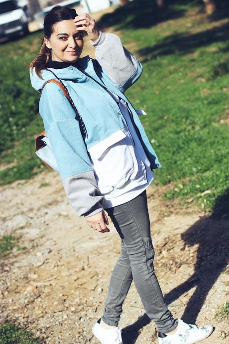 Con cazadora bicolor Con cazadora bicolor