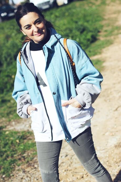 Con cazadora bicolor Con cazadora bicolor