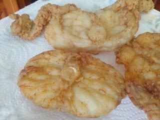 RAPE FRITO CON SALSA DE ALMENDRAS CON AROMA DE AZAFRAN