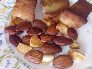 RAPE FRITO CON SALSA DE ALMENDRAS CON AROMA DE AZAFRAN