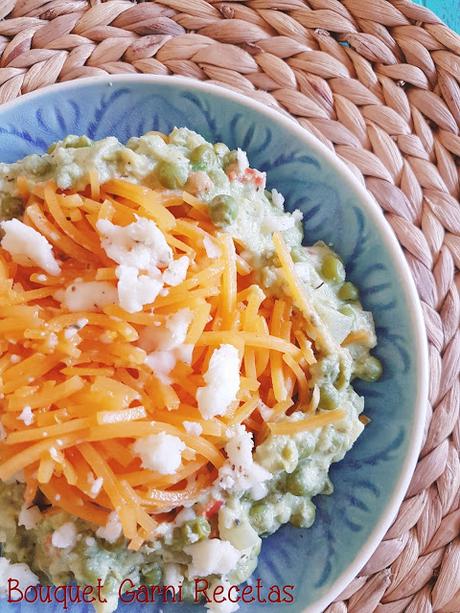 Noodles de zapallo con salsa de palta y palmitos