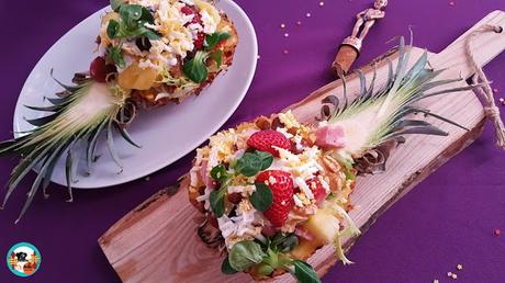 Piña rellena con ensalada de jamón