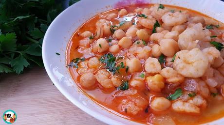 Guiso de garbanzos con gambas Guiso de garbanzos con gambas
